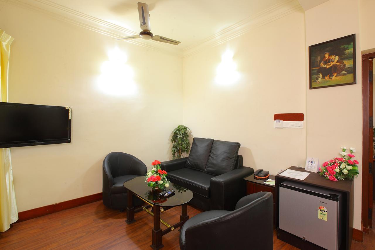 ตรีชุระ ทาวเวอร์ Hotel Thrissur ภายนอก รูปภาพ