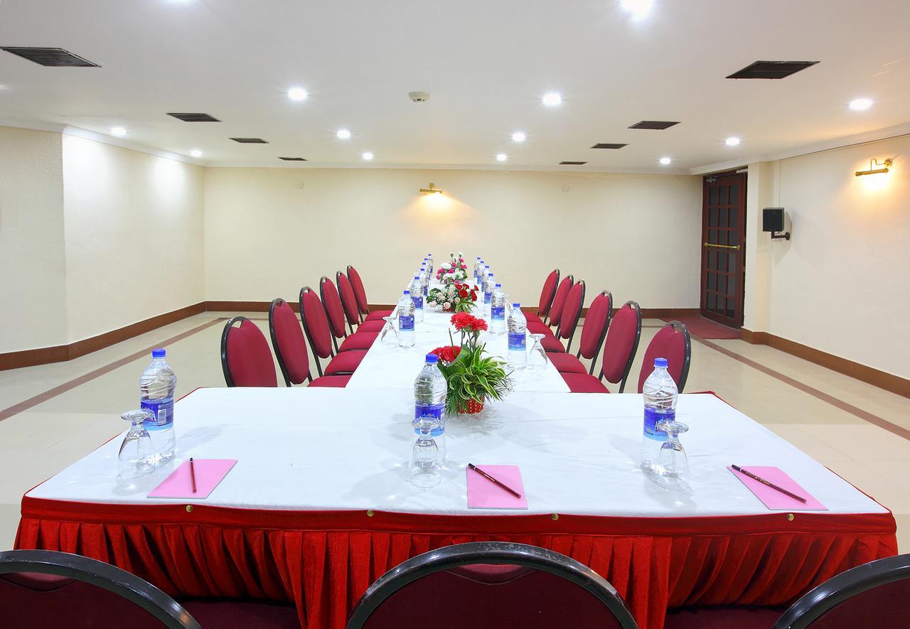 ตรีชุระ ทาวเวอร์ Hotel Thrissur ภายนอก รูปภาพ