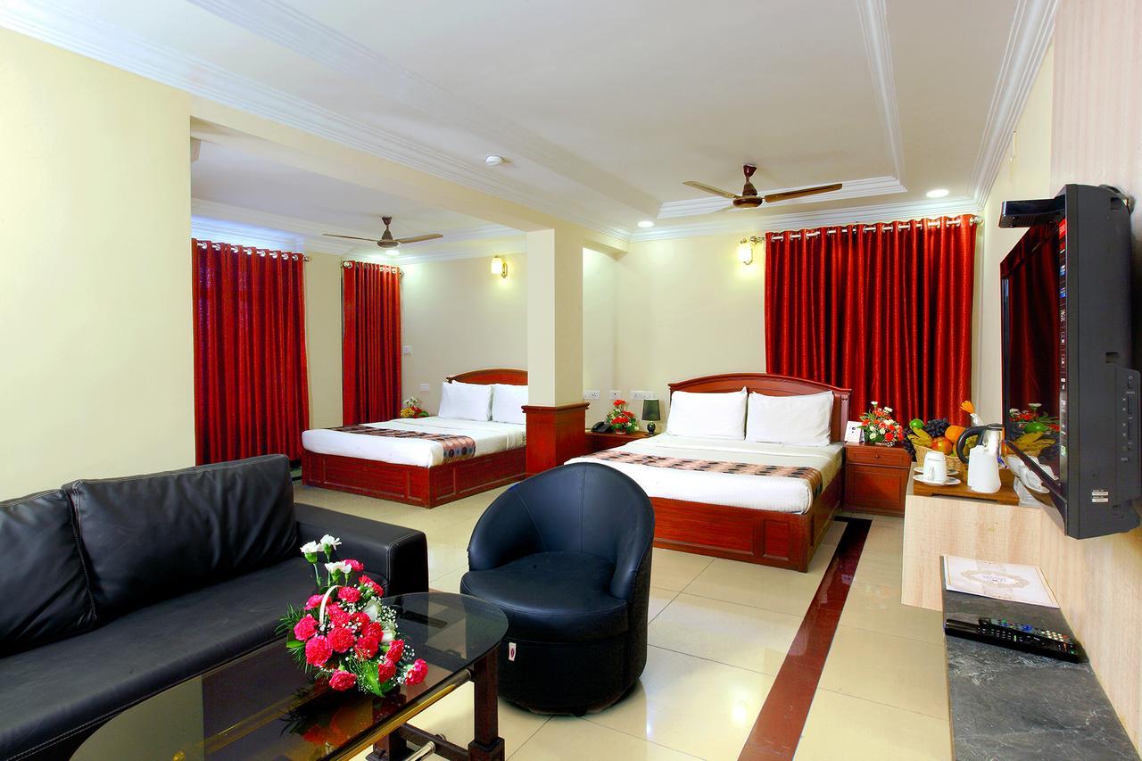 ตรีชุระ ทาวเวอร์ Hotel Thrissur ภายนอก รูปภาพ