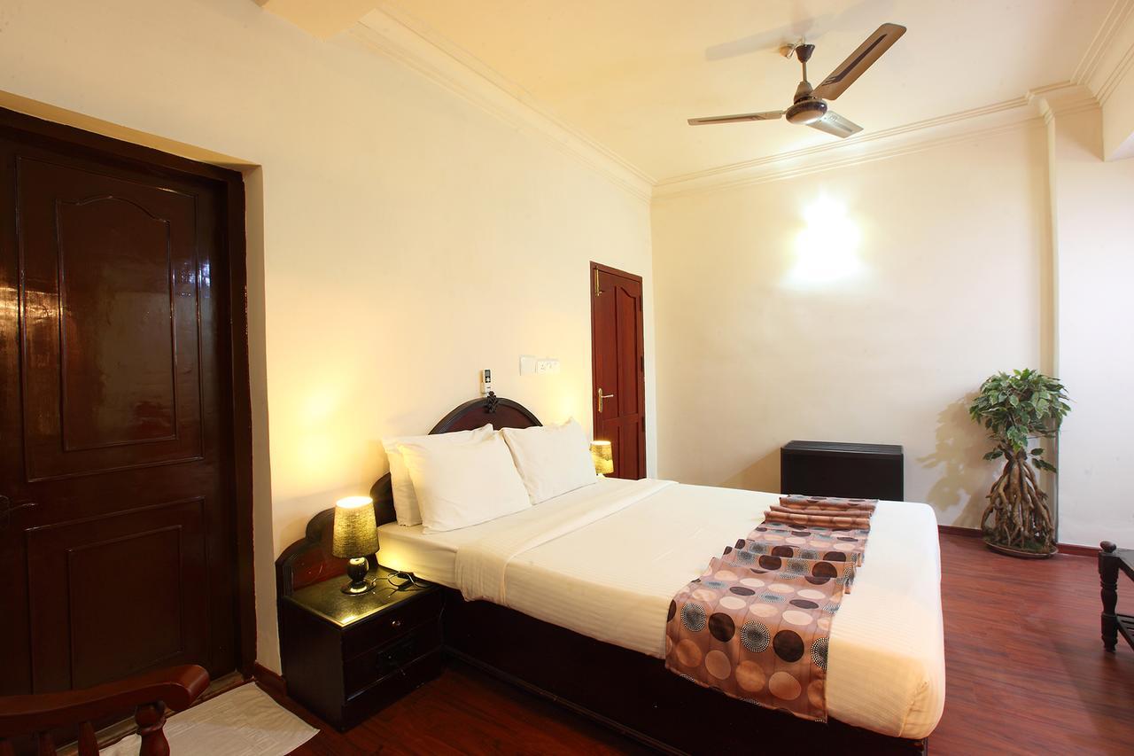 ตรีชุระ ทาวเวอร์ Hotel Thrissur ภายนอก รูปภาพ