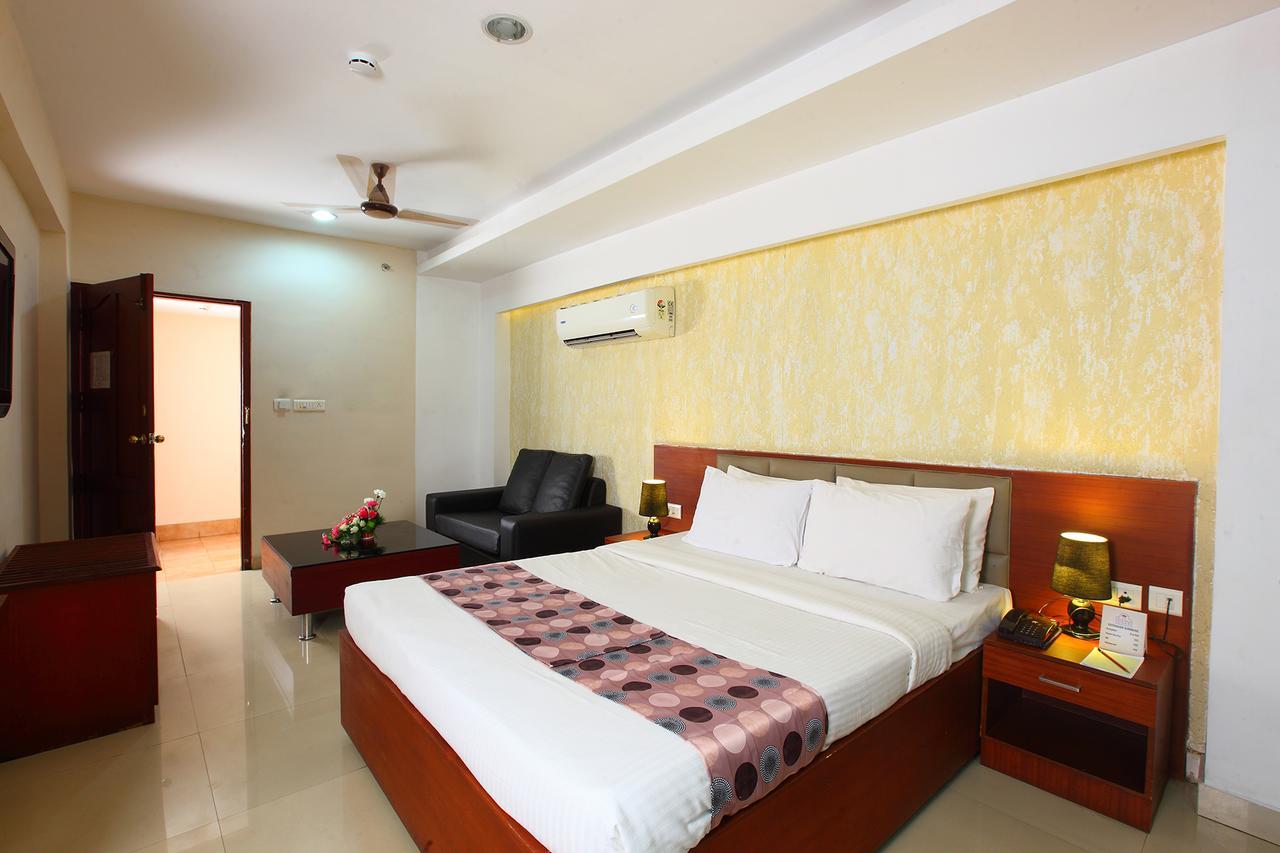 ตรีชุระ ทาวเวอร์ Hotel Thrissur ภายนอก รูปภาพ